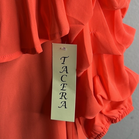NWT Tacera | Coral Puff Tier Cold Shoulder Top | Size Small - Picture 4 of 10